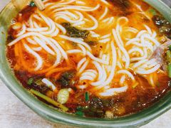 红汤全家福-全家福米线