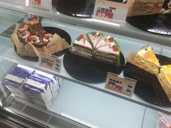 -卷们·现制生日蛋糕·蓝风车动物奶油(金源店)