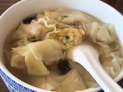 -笑来喜馄饨小笼工坊店(湖滨街店)