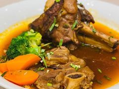 甄品私房整根小牛腿面-康师傅私房牛肉面(马泉营奥莱店)