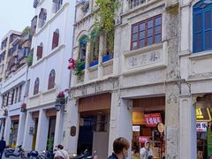 -海口骑楼小吃街