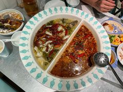 酸菜鱼牛肉牛杂-姚姚酸菜鱼·金戈戈香港豉油鸡(喜荟城联名店)