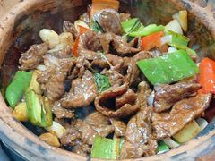 生啫牛肉-天宝食坊·啫啫煲大排档(西华路店)