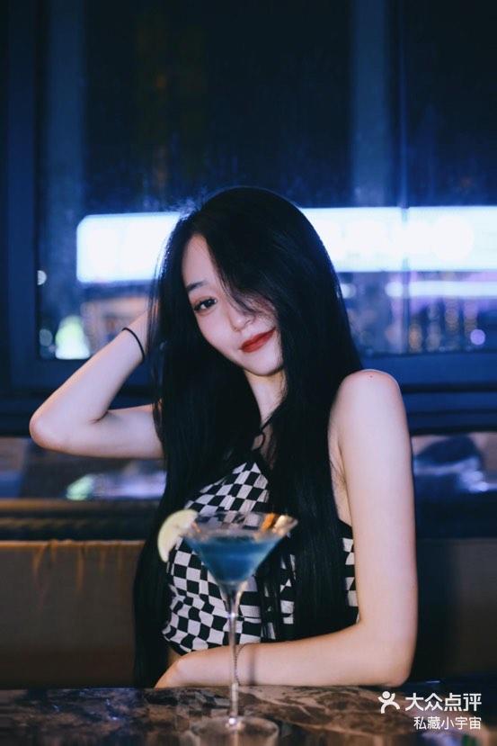 1 / 2 2 / 2 打开app查看高清大图 私藏小宇宙 4月24日 11:33 关注