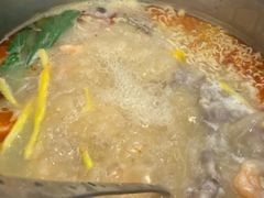 -喃喃椰·糟粕醋·椰子鸡火锅(七堡花园店)