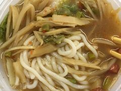 -龙记桂林米粉(财满街店)