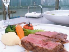 香煎新西兰牛排-Kathleen's Waitan 凯圣琳江景西餐厅(外滩店)