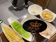 -海底捞火锅鲜切牛肉主题店(长寿路店)