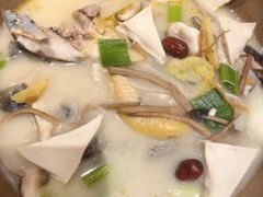 -滇香肴·云南菜蒸汽石锅鱼(云南北路店)