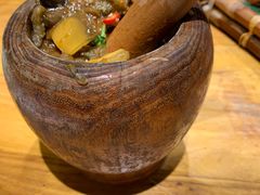 茄子擂皮蛋-老滇山寨•云南特色菜•地方菜•民族风情歌舞表演(金碧店)