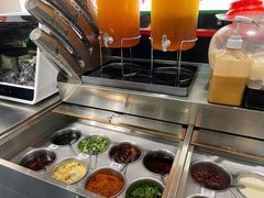 -成都你六姐·牛肉冒菜(信泰中心商场店)