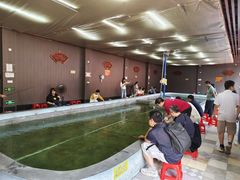 -光头佬室内钓虾场·烧烤·团建·亲子(中山八路店)