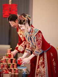 -莫小姐婚纱