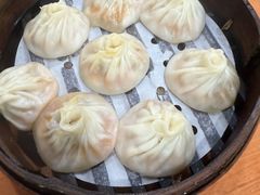 -莱莱小笼·乔艾
