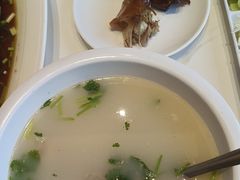 -梅利汴京烤鸭•开封豫菜地标店(东大街店)