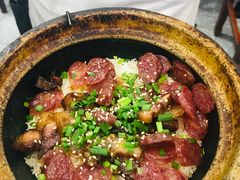腊肠腊肉煲仔饭-红星光发煲仔饭(大石街店)