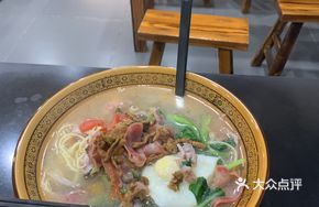 Three Delicacies Sausage Noodles