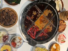 -卤校长老火锅(杨家坪直营店)