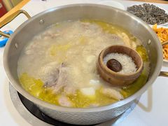 -朴小妹人参鸡汤火锅(长白山万达店)