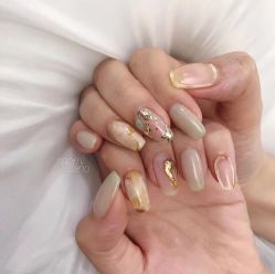 -摩睫+皮肤管理·科学美容中心