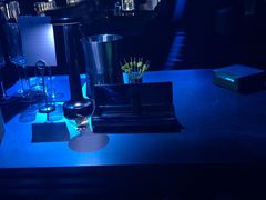 -简奥斯汀·赫本酒吧