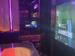 -温莎KTV(珠江路店)
