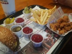 -The Habit Burger Grill 哈比特汉堡(复兴soho店)