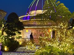 -茅草房·河畔园林火锅