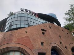 -砂之船奥莱(南京江宁店)
