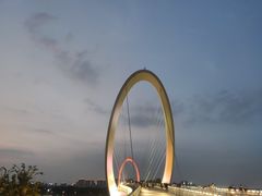 -南京眼步行桥