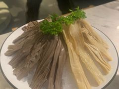 -左庭右院鲜牛肉火锅(浦江欢乐颂店)