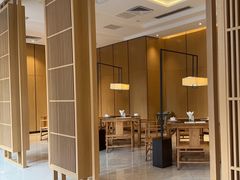 -鱼鲜饭香·招牌汽锅剁椒鱼头王