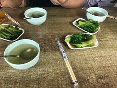 -煲煲香快餐(南京路店)