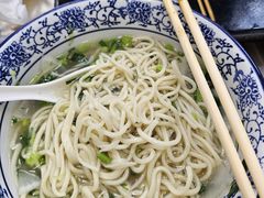 -陇上全荟兰州传统牛肉面(延吉路店)