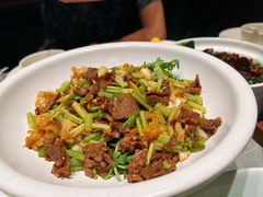 绣球菌炒黄牛肉-楚山晓·楚湘菜(江夏永旺店)