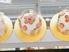 -花花卷卷·鲜食蛋糕(静安久光百货店)