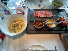 -弦月窗LUNETTE BY AMANDA(复兴路店)