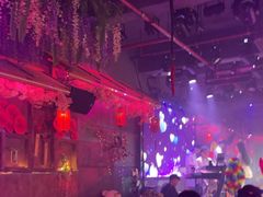 -喜鹊音乐酒馆(西街店)