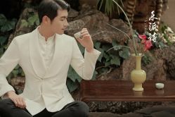 -乐派诗婚纱摄影