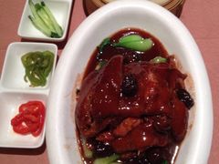 金丝小枣煨肘-乾园风尚五大道
