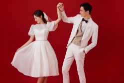 -雪中彩影婚纱摄影·微光艺术中心