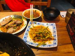 -万记麻辣烫国展总店