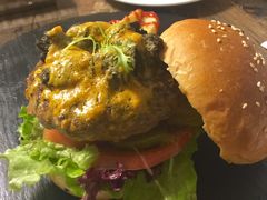 -HIGH FIVE哈福手工汉堡(桂林路店)