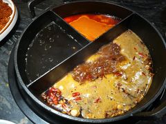 -热火朝天鲜切牛肉火锅(南强街巷店)