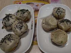 -小杨生煎(金山百联购物中心3楼店)