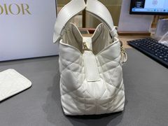 -华夏典当行(龙德广场店)