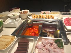 -海底捞火锅鲜切牛肉主题店(长寿路店)