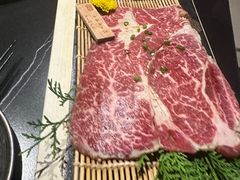-山川小町·极番烧肉(新地假日广场店)