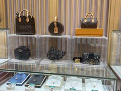 -吉吉吉名品二手奢侈品名表名包回收(静安店)