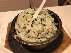 -启东海鲜人家(古美路店)
